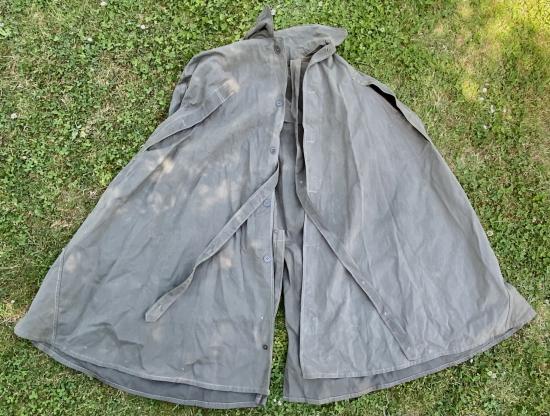 Monsoon Cape in Jungle Green