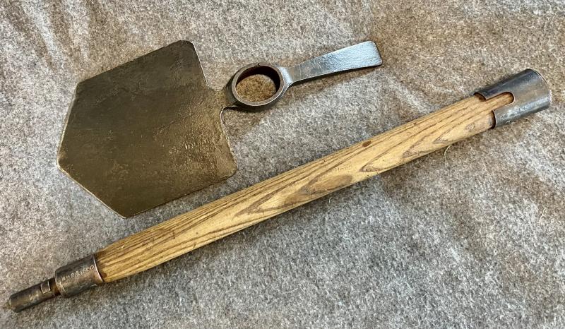 RAF Entrenching Tool
